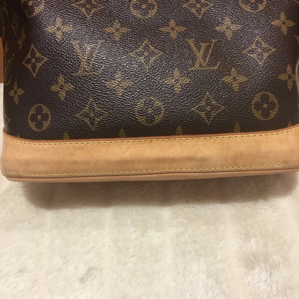 Authentic Louis Vuitton Lockit Bag - Picture 5 of 8
